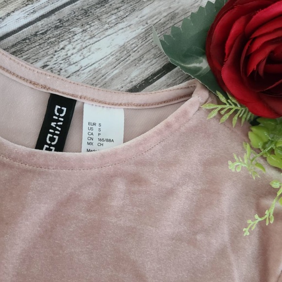 H&M— long sleeve suede pink shirt - Picture 3 of 3